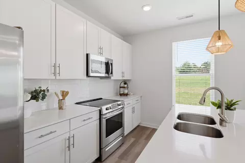 Kitchen - 409 Irwin Way, Spring Hill, TN 37174 photo 3 of 3