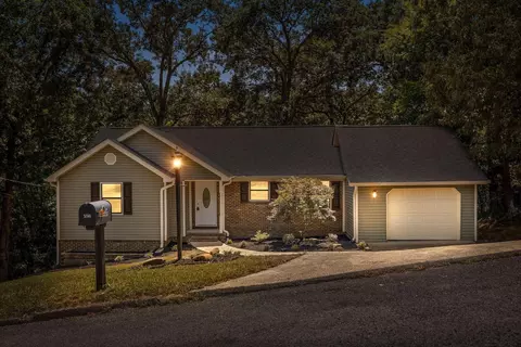 158 Smokewood Ln, Ringgold, GA 30736