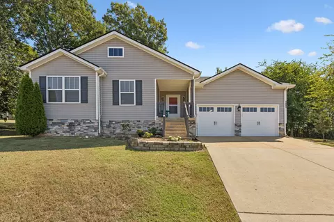 1891 Sheffield Ln, Columbia, TN 38401