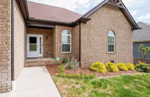 813 Tanager Pl, Lebanon, TN 37087