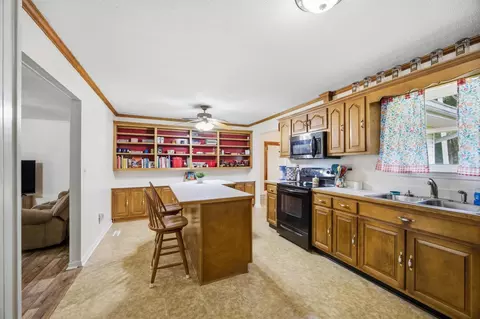 Kitchen - 175 Teeters Loop Rd, Dunlap, TN 37327 photo 2 of 4