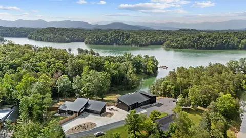 24662472 Mcqueen Way, Sevierville, TN 37876