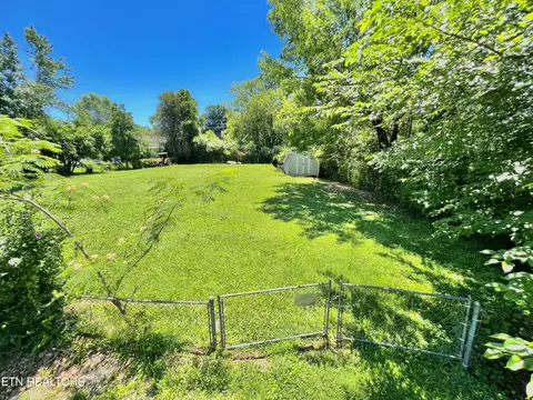 3812 Reagan Ave, Knoxville, TN 37919