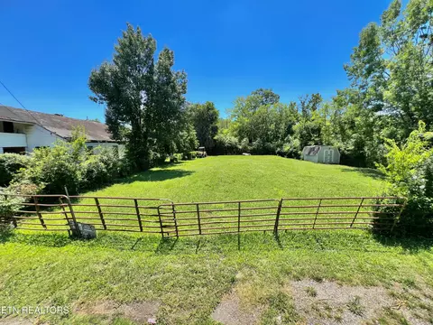 3808 Reagan Ave, Knoxville, TN 37919