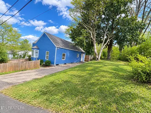 1900 Victoria Ave, Knoxville, TN 37915