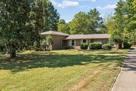 1203 Montpier Dr, Franklin, TN 37069