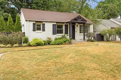 232 Ridgeway Dr, Nashville, TN 37214