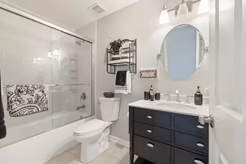 Bath - 1005 Market St, Franklin, TN 37067 photo 10 of 10