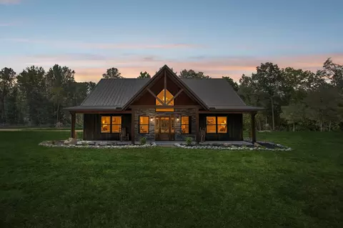 2961 Lick Creek Rd, Linden, TN 37096