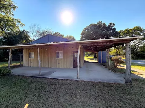 Exterior - 106 Main St, Hazel, KY 42049 photo 3 of 7