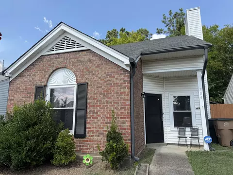 704 Maple Pl, Nashville, TN 37216