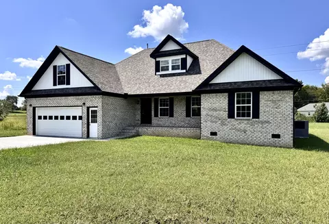150 Sundance Dr, Lawrenceburg, TN 38464