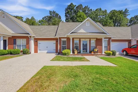 124 Saint James Pl, Cookeville, TN 38501