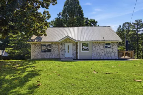36 Crest Cir, Ringgold, GA 30736