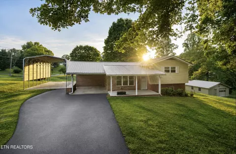 1370 Circle Dr, Loudon, TN 37774