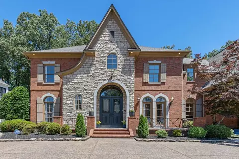 7574 Tagg Dr, Germantown, TN 38138