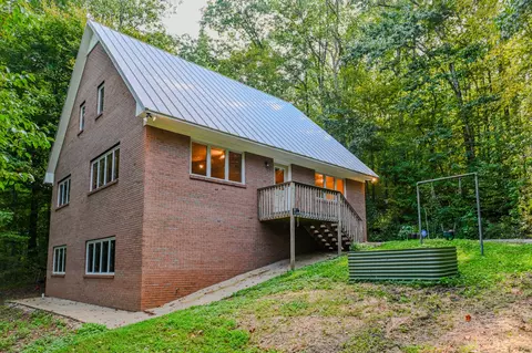 360 Long Branch Rd, Lawrenceburg, TN 38464