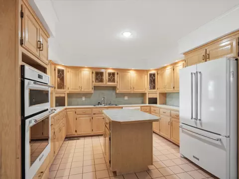 Kitchen - 334 Echo Ln, Killen, AL 35645 photo 1 of 3