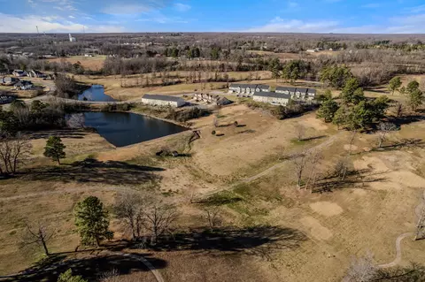 View/Area - 307 Masters Way, Dickson, TN 37055 photo 2 of 3