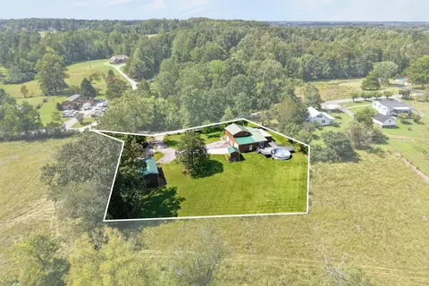 990 Oak Hill Dr, Cookeville, TN 38501