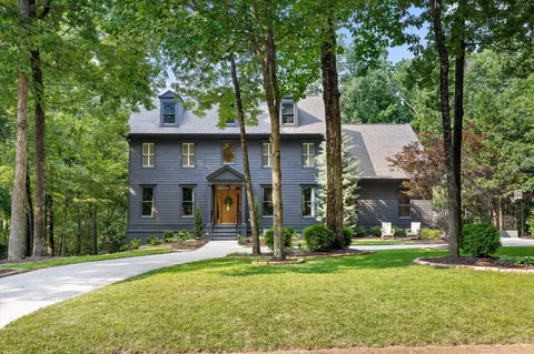 10 Balfour Ct, Signal Mountain, TN 37377
