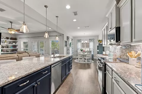2341 Stonecenter Ln, Murfreesboro, TN 37128