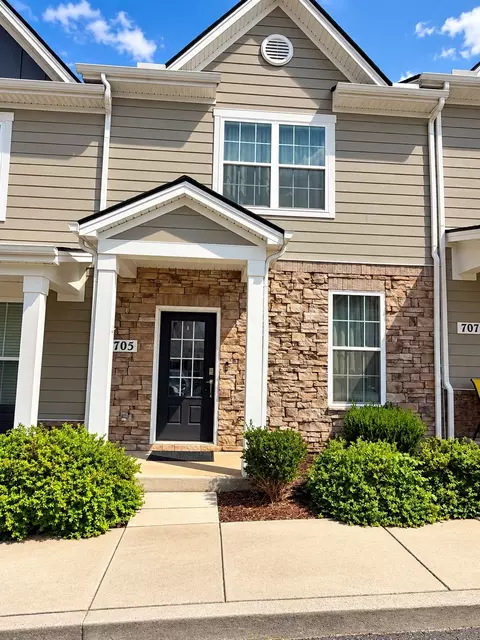 705 Dallas Dr, Columbia, TN 38401