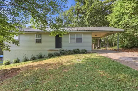 1333 Fernwood Dr, La Fayette, GA 30728