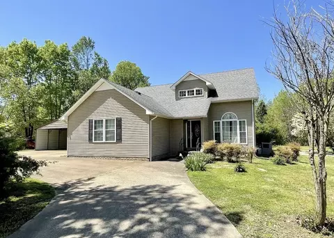 2471 Brandi Ln, Lawrenceburg, TN 38464