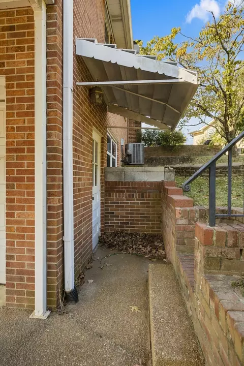 Exterior - 148 Bart Dr, Antioch, TN 37013 photo 4 of 9