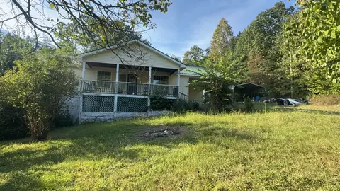 1694 Poplar Dr, Crossville, TN 38571