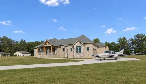 106 Chandelle Dr, Tullahoma, TN 37388