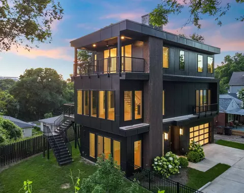 189 53rd Ave N, Nashville, TN 37209