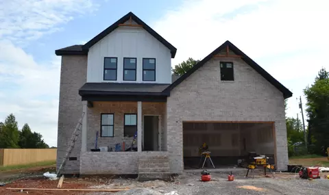 1509 Riggins Dr, Clarksville, TN 37042