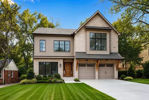 1119 Woodvale Dr, Nashville, TN 37204