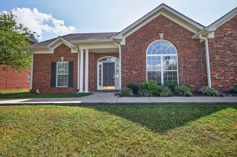 6 Ingram Ct, Lebanon, TN 37087