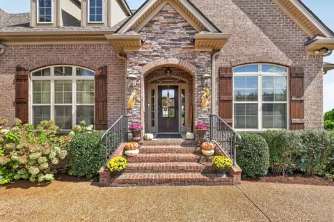 123 Newnham Bridge Dr, Nolensville, TN 37135