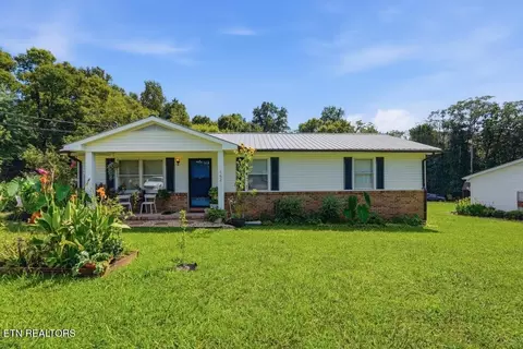 162 W Whitehall Rd, Cookeville, TN 38501