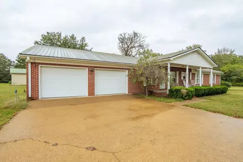 4985 Saltillo Rd, Saltillo, TN 38370