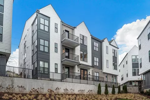 505 Community Ct #303, Nashville, TN 37209