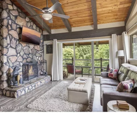 1081 Cove Rd #534, Sevierville, TN 37876