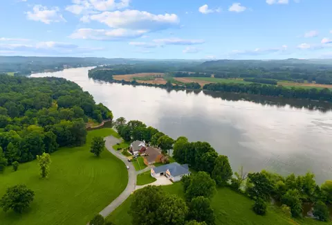 980 Skyline Dr, Clifton, TN 38425
