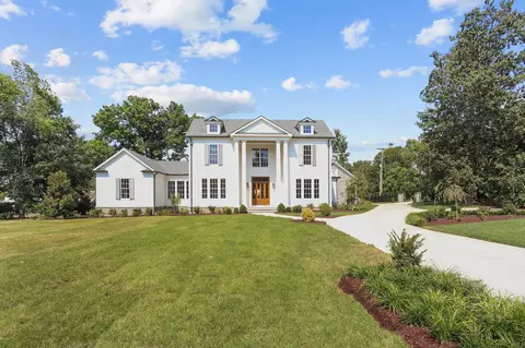 1000 Stonewall Dr, Nashville, TN 37220