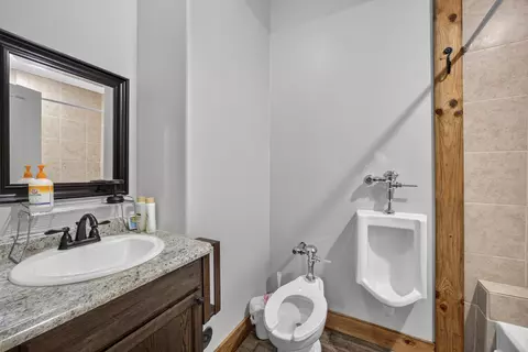 Bath - 7240 Hook Ridge Rd, Monroe, TN 38573 photo 3 of 3