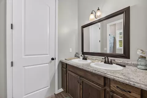 Bath - 7240 Hook Ridge Rd, Monroe, TN 38573 photo 1 of 3