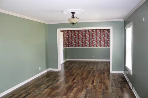 Living - 4533 Vervilla Rd, Morrison, TN 37357 photo 2 of 7