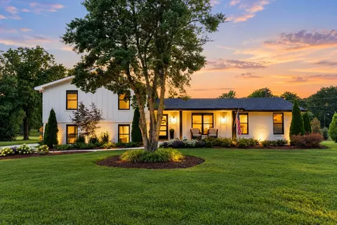 513 Mansion Dr, Brentwood, TN 37027