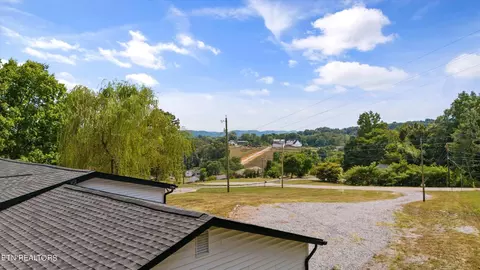 8138 Harmon Rd, Powell, TN 37849 photo 40