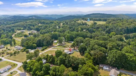 8138 Harmon Rd, Powell, TN 37849 photo 45