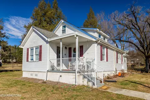 1514 Middlesettlements Rd, Maryville, TN 37801